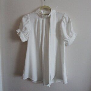 NWOT Gracia Womens Cream Puff Sleeve Top S